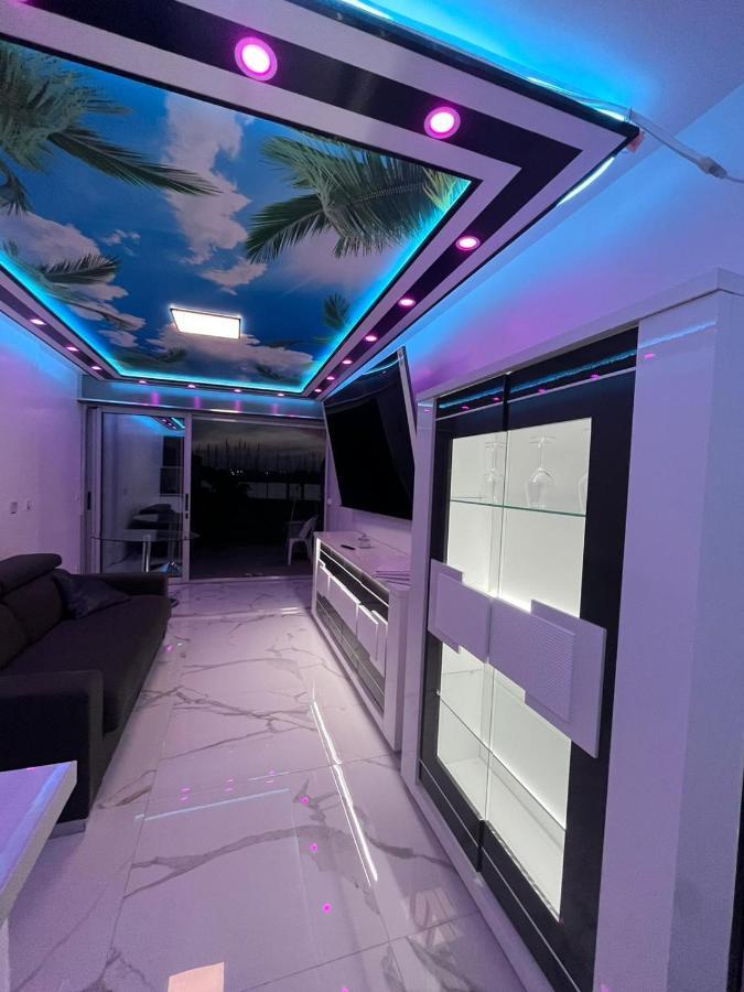 24 Appart Tropic Deluxe Агд Екстер'єр фото